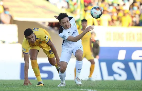 SLNA – HA.GL: Áp lực cho thầy trò Kiatisak ảnh 1