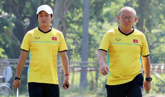 U23 Việt Nam hội quân với 32 cầu thủ do trợ lý Lee Young Jin dẫn dắt ảnh 1