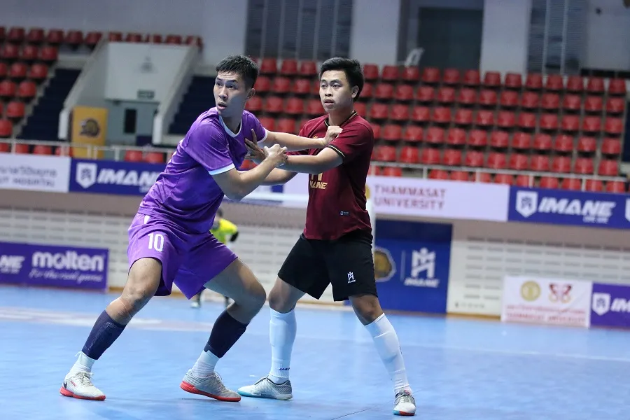 Đội tuyển futsal Việt Nam thua CLB Thammasat ở trận tập huấn đầu tiên tại Thái Lan ảnh 1