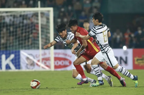 U23 Việt Nam bất phân thắng bại cùng U20 Hàn Quốc. Ảnh: MINH HOÀNG