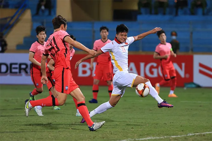 HLV Park Hang-seo tính phương án dự phòng 5-6 cầu thủ cho SEA Games 31 ảnh 1