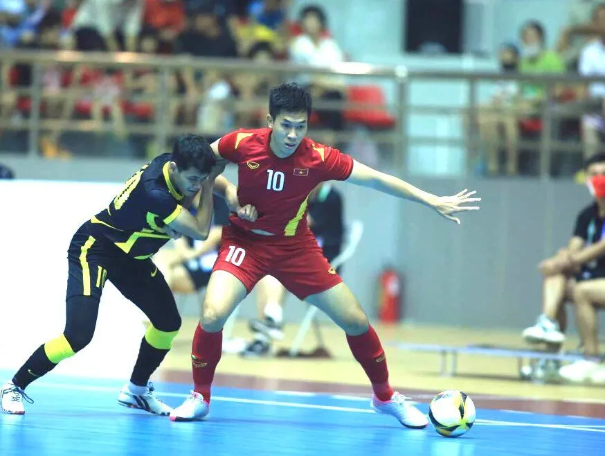 Thịnh Phát lập công lớn với cú hattrick vào lưới Malaysia