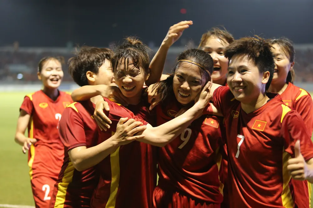 Đội tuyển nữ Việt Nam lập kỷ lục với lần thứ 8 vào tranh chung kết. Ảnh: DŨNG PHƯƠNG