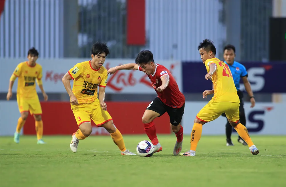 Trận ra mắt chưa như ý của HLV Thạch Bảo Khanh ảnh 1