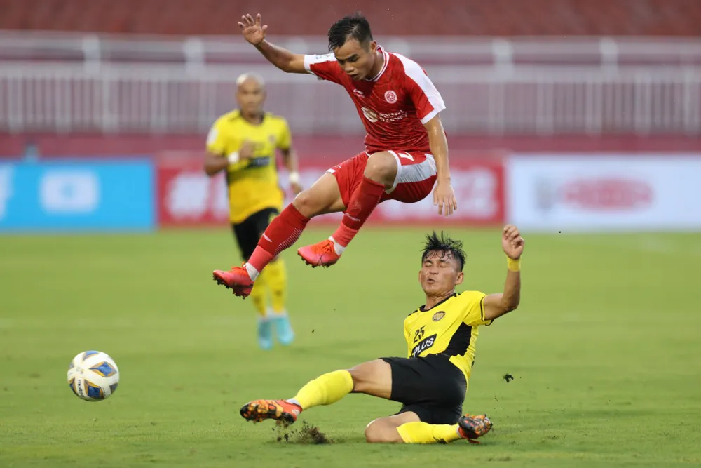 Viettel rộng cửa tranh ngôi đầu bảng với Hougang United. Ảnh: DŨNG PHƯƠNG 