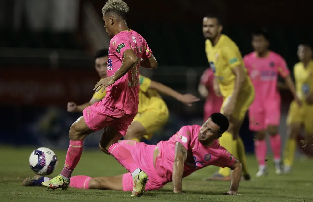 CLB Sài Gòn và Nam Định ghìm chân nhau trên sân Thống Nhất ảnh 3