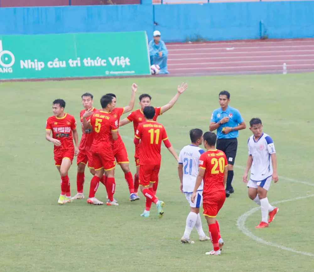 Giải hạng Nhất - LS 2022: Hình thành nhóm đua thăng hạng ảnh 1