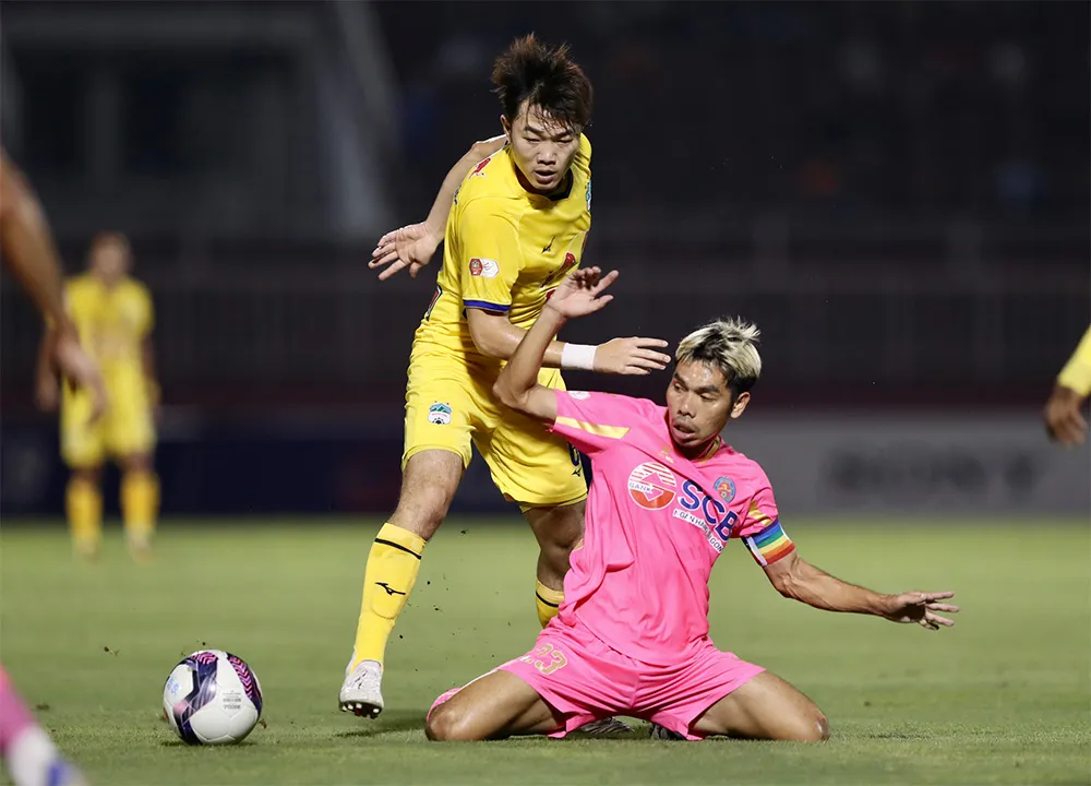 Hai đội của TPHCM nên thay HLV ảnh 2