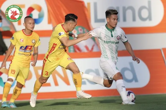 Thủ môn Văn Lâm lỡ hẹn trận Topenland Bình Định - Thanh Hoá do bị sốt cao ảnh 2