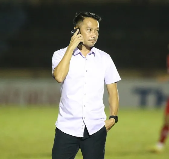 Áp lực từ những chiếc ghế nóng ảnh 1