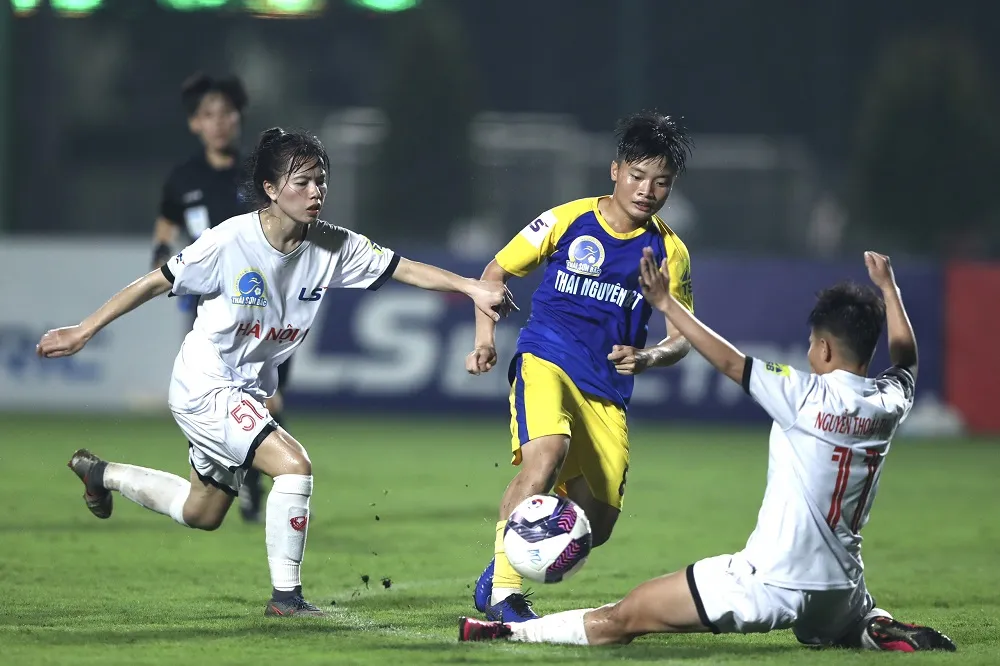 Giải bóng đá nữ VĐQG 2022: Thái Nguyên gây áp lực lên TPHCM I và Hà Nội I ảnh 1