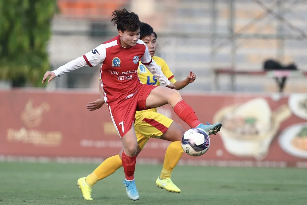 Vòng 6 giải bóng đá nữ VĐQG 2022: Trận thua đáng tiếc của đội TPHCM II ảnh 1