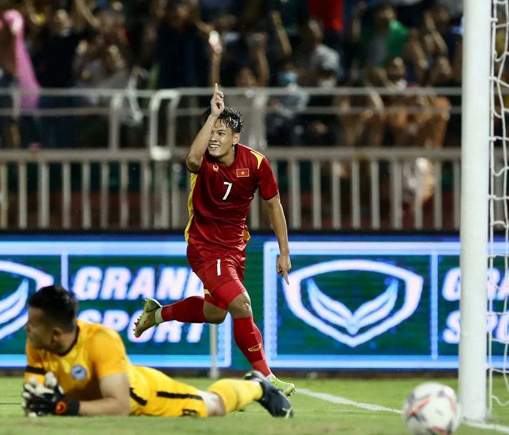 HLV Park Hang-seo bất ngờ sang Thái Lan dự khán King’s Cup 2022 ảnh 1