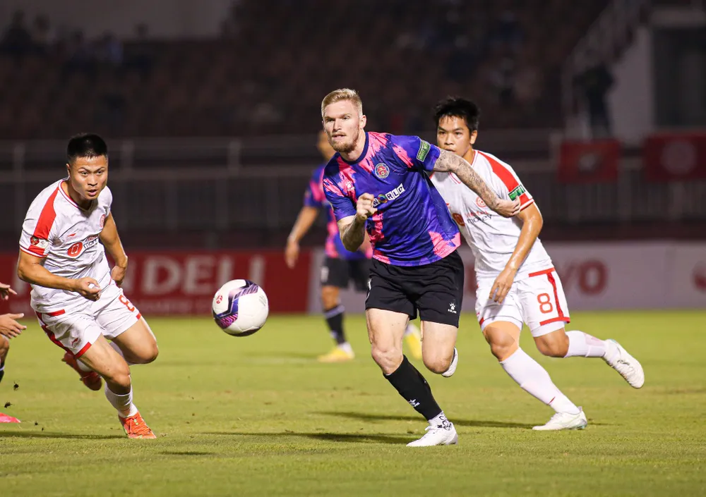 SLNA - CLB Sài Gòn: Khách tiếp tục hành trình gian khó (18g, ngày 18-10) ảnh 1