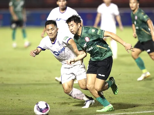 Văn Đức lập cú đúp, nhấn chìm “chiến hạm đỏ” ở cuối bảng ảnh 1