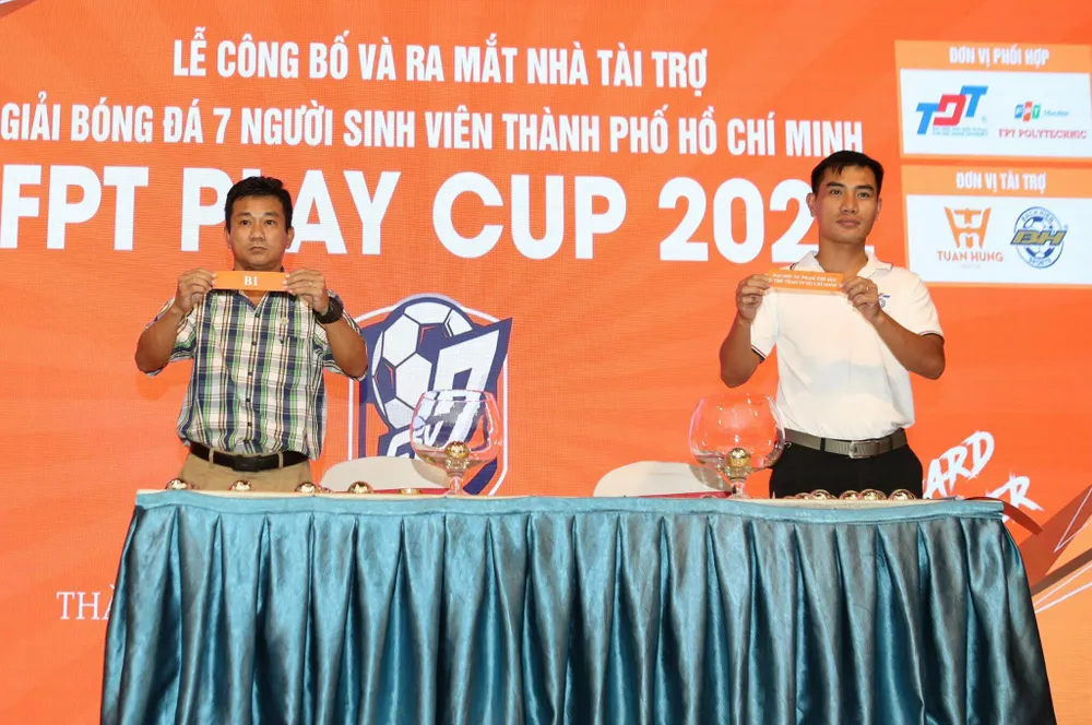 Khởi động giải bóng đá 7 người Sinh viên TPHCM ảnh 1