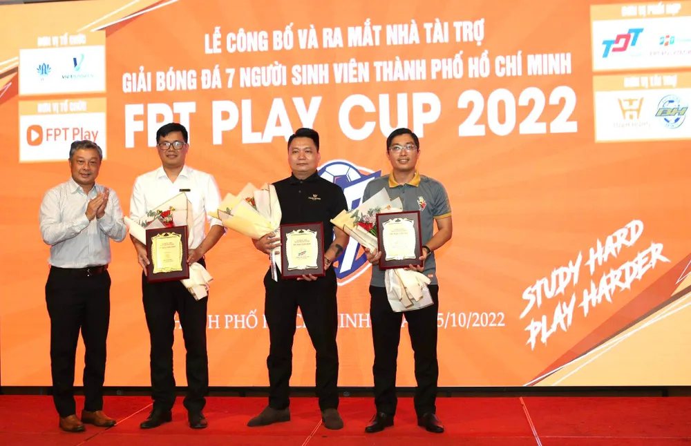 Tham dự vòng loại khu vực TPHCM có 8 đội tham dự. Ảnh: DŨNG PHƯƠNG