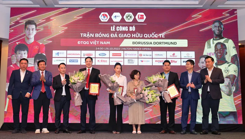 VFF họp báo công bố trận giao hữu đội tuyển Việt Nam và CLB Borussia Dortmund ảnh 2