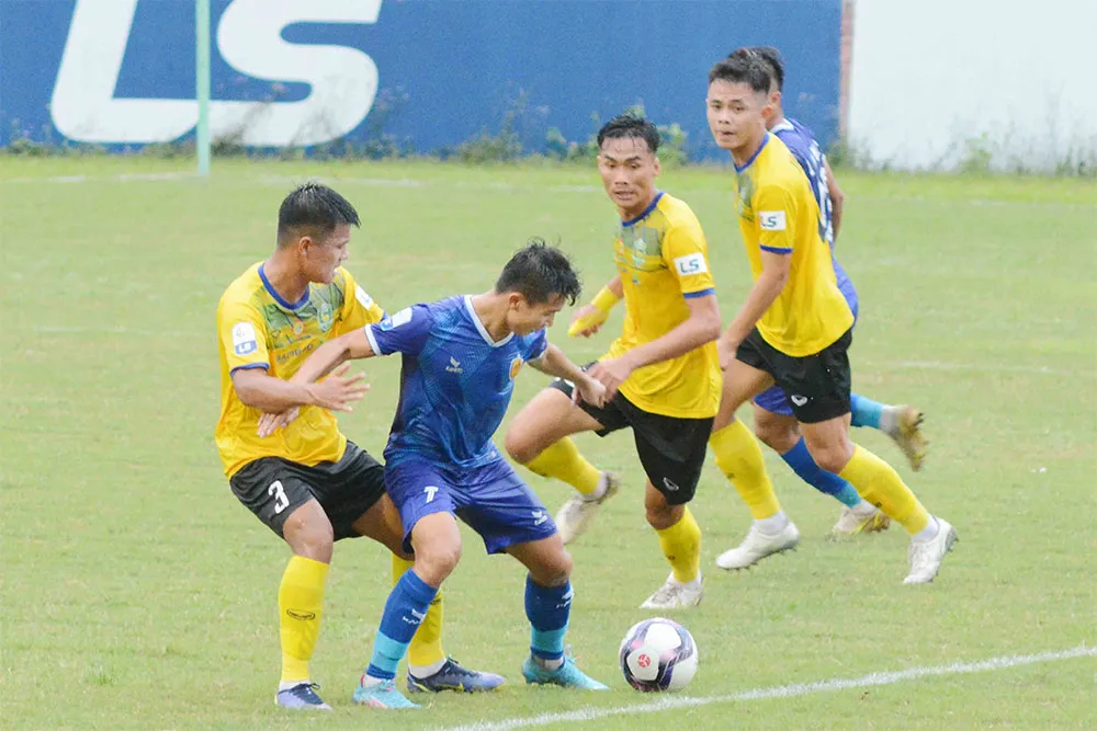 Cần tìm giải pháp tháo gỡ khó khăn từ một số đội hạng Nhất hiện nay ảnh 1