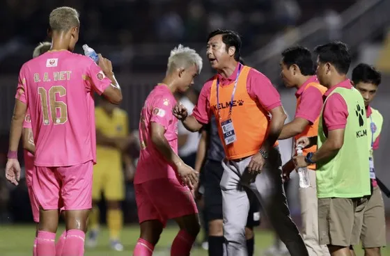 CLB Sài Gòn và Hà Tĩnh tìm hy vọng trên sân khách ảnh 1