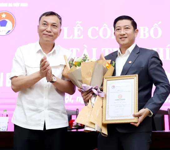 Có 8/13 đại diện CLB V-League được bầu vào Ban chấp hành ảnh 1