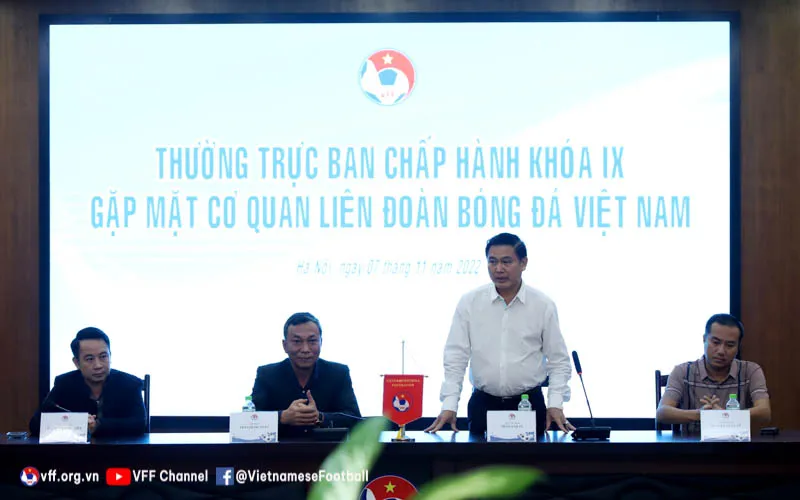 Ngày làm việc đầu tiên của Thường trực BCH VFF khóa IX ảnh 1