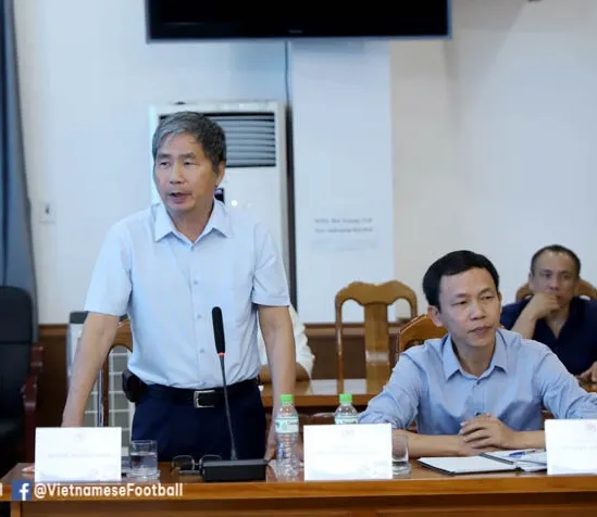 Ngày làm việc đầu tiên của Thường trực BCH VFF khóa IX ảnh 2
