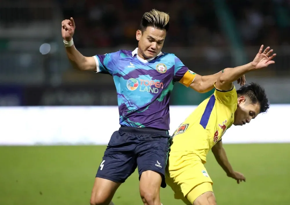 Các nhà tân vô địch sẽ lộ diện sau vòng áp chót? ảnh 2