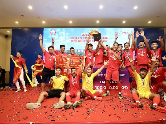 Bambo FC vô địch giải bóng đá Thành phố mới Bình Dương 2022 ảnh 2