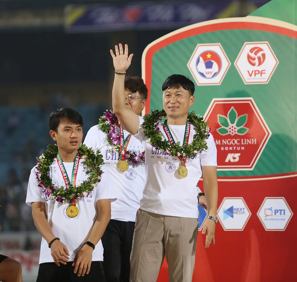 Sớm củng cố lực lượng cho mùa bóng 2023 ảnh 2