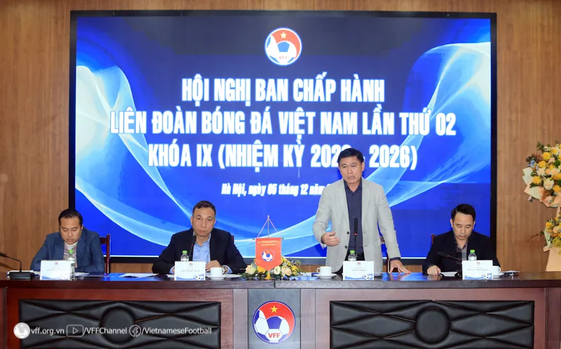 Sẽ có 4 xe VAR vận hành ở mùa bóng 2023 ảnh 1