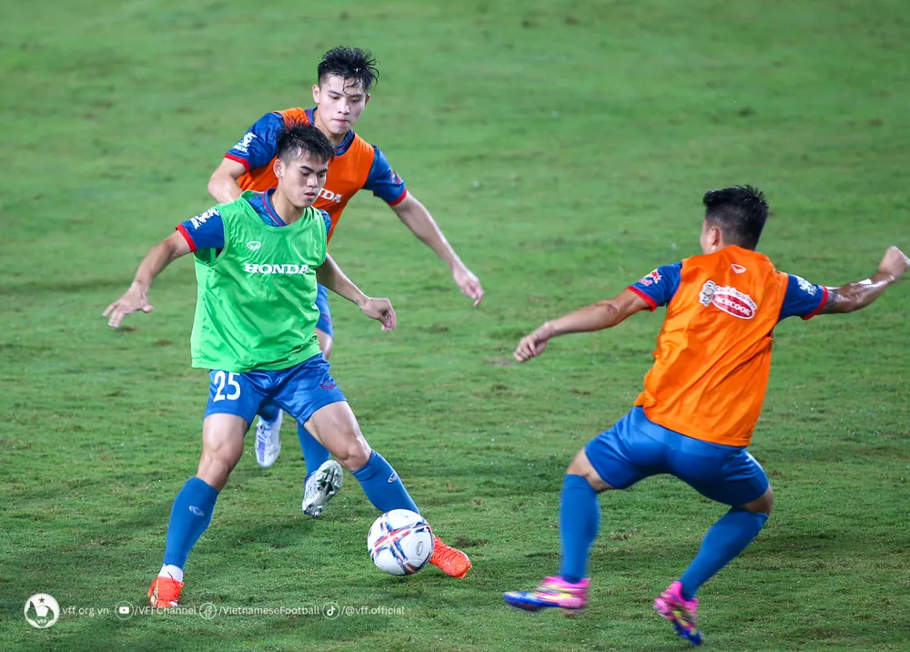 Một số cầu thủ U23 sẵn sàng để "lấp chỗ" các đàn anh ở đội tuyển Việt Nam