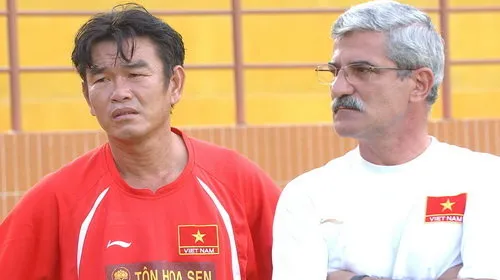 HLV Calisto sẽ hội ngô cùng trợ lý Phan Thanh Hùng và nhiều học trò vào ngày 24-9 trên sân Thống Nhất. Ảnh: SỸ HUYÊN