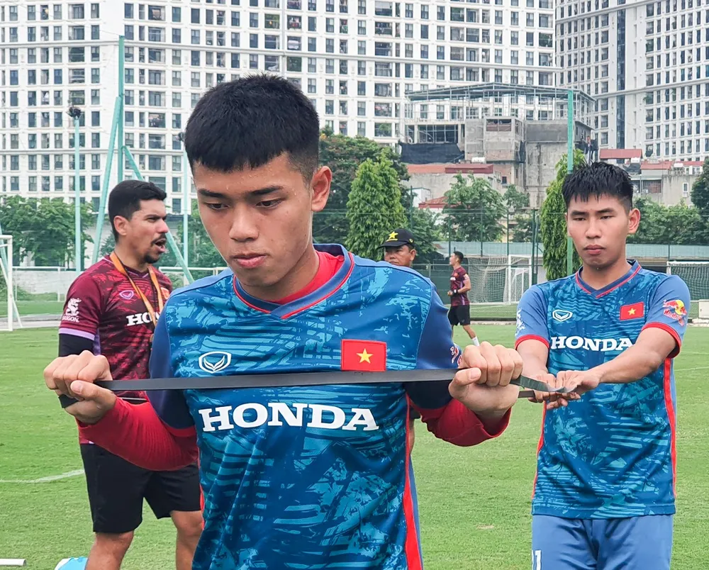 Quân số của đội hiện tại là 12 cầu thủ, sau khi kết thúc vòng loại U23 châu Á, các cầu thủ còn lại sẽ hội quân