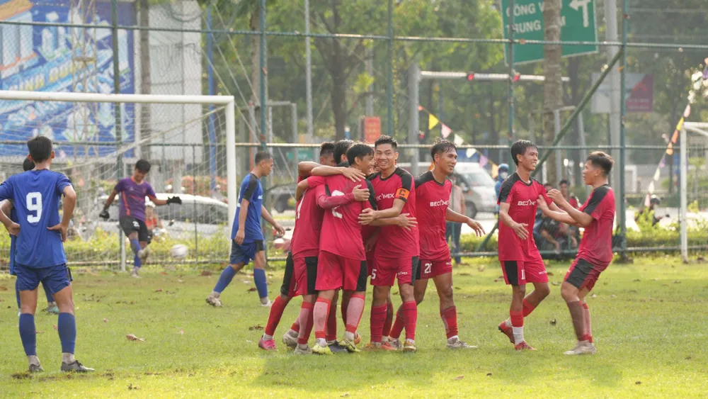 Giải bóng đá thành phố mới Bình Dương, “Cup Becamex-IDC” năm 2023 do Tổng công ty Becamex IDC, đơn vị sáng lập và là nhà tài trợ chính luôn đồng hành trong suốt 16 lần tổ chức giải. Giải được tổ chức định kỳ hàng năm nhằm tạo sân chơi bổ ích và giải trí lành mạnh cho lực lượng công nhân và người lao động của các doanh nghiệp đang hoạt động sản xuất kinh doanh trên địa bàn Tỉnh.