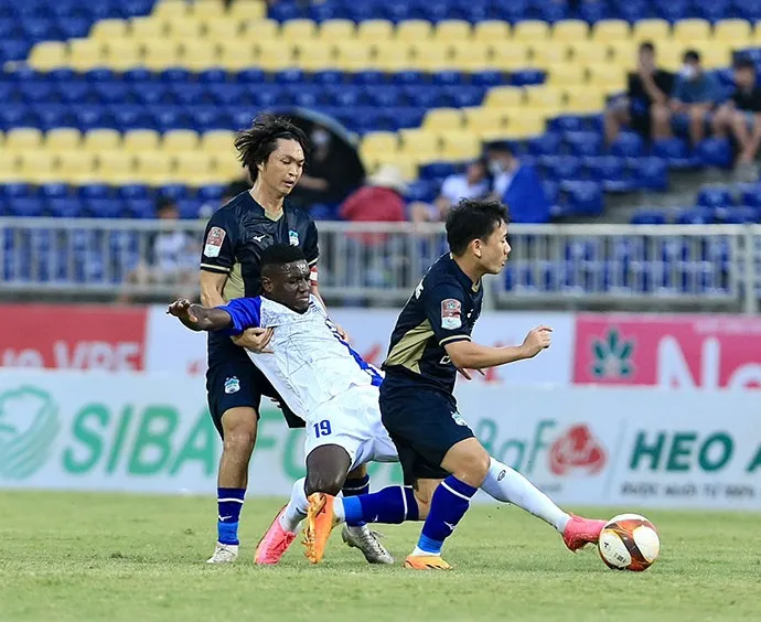 Tuấn Anh và Minh Vương tiếp tục là "lá phổi" của HA.GL ở mùa bóng năm nay Tuấn Anh và Minh Vương tiếp tục là "lá phổi" của HA.GL ở mùa bóng năm nay