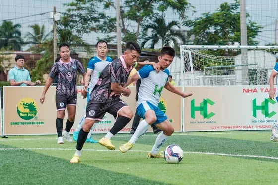 Một trận đấu tại Giải bóng đá toàn quốc 2023 - Doanh nghiệp Việt Nam, giải đấu được đánh giá cao về chất lượng chuyên môn Một trận đấu tại Giải bóng đá toàn quốc 2023 - Doanh nghiệp Việt Nam, giải đấu được đánh giá cao về chất lượng chuyên môn