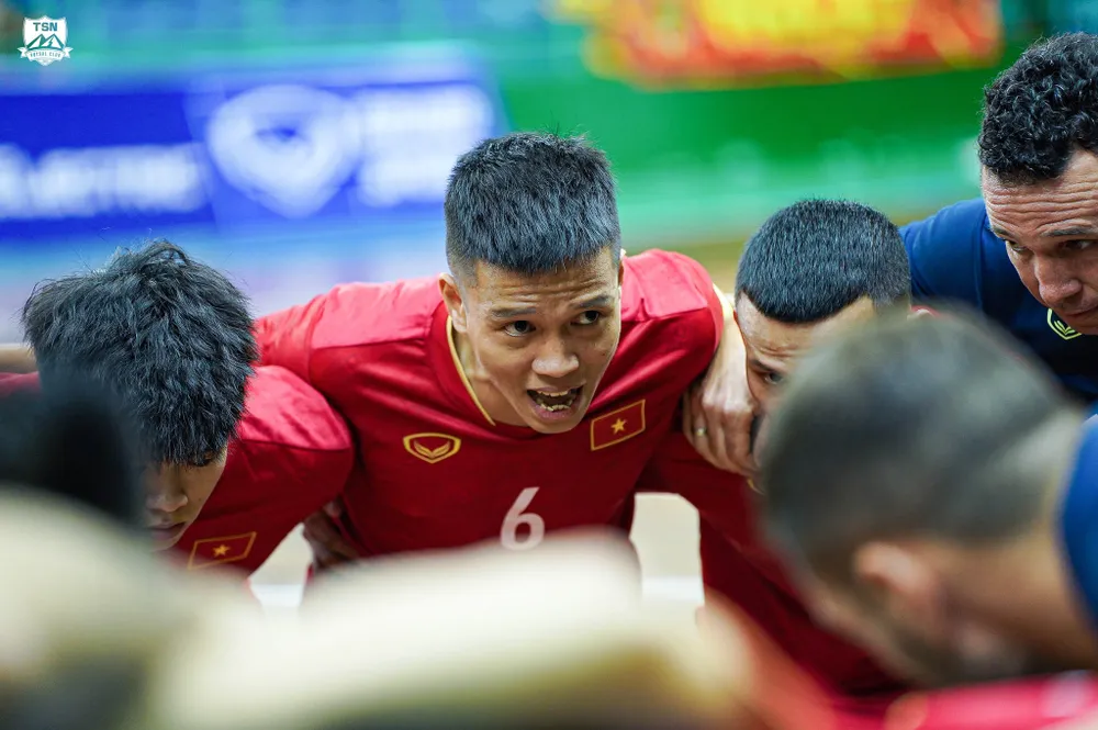 Đức Hòa thay Văn Vũ đeo băng thủ quân đội tuyển futsal Việt Nam