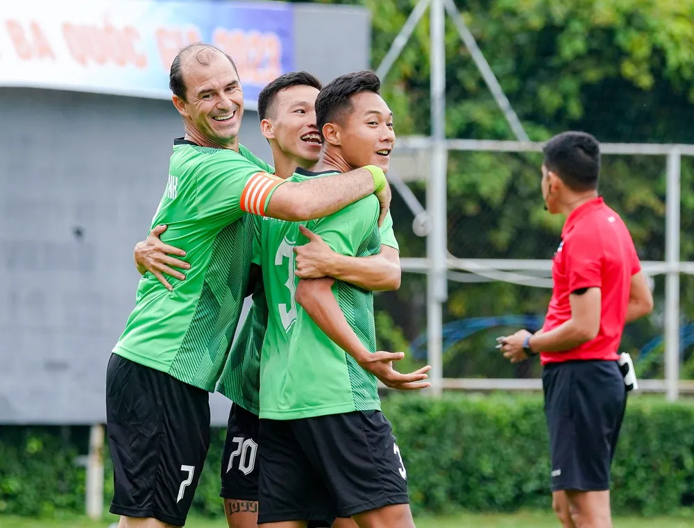 "Lão tướng" Huỳnh Kesley Alves đã có màn trở lại sân cỏ đầy ấn tượng