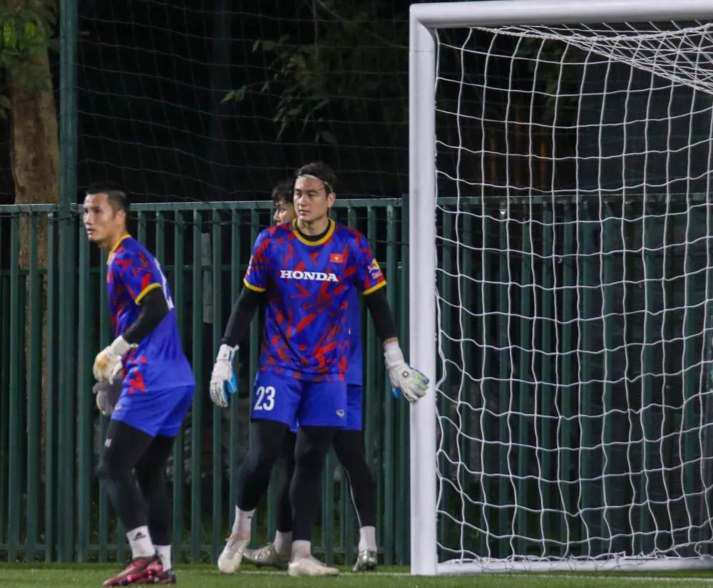 Văn Lâm vẫn là sự lựa chọn số 1 trong khung thành đội tuyển Việt Nam hiện nay