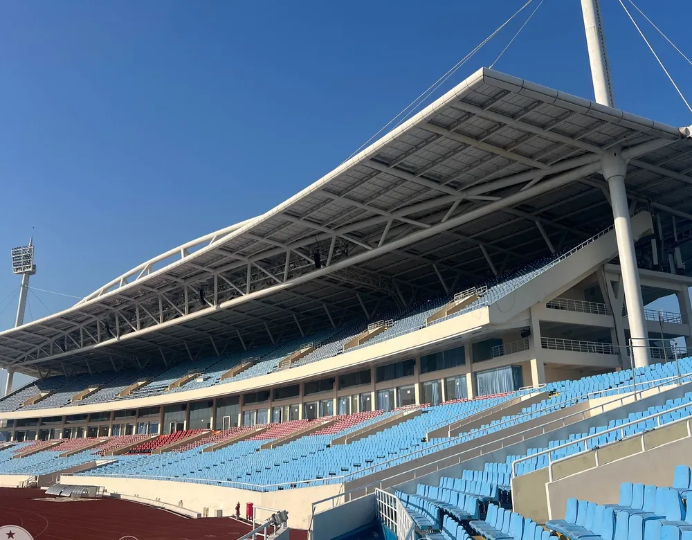 ... Khu vực khán đài