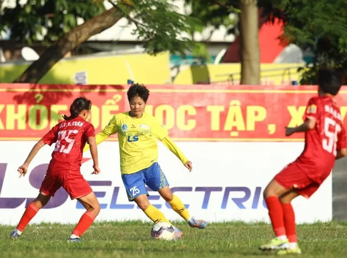 Các cô gái TPHCM I hy vọng có thêm 3 điểm khi gặp đối thủ yếu hơn là Hà Nội II