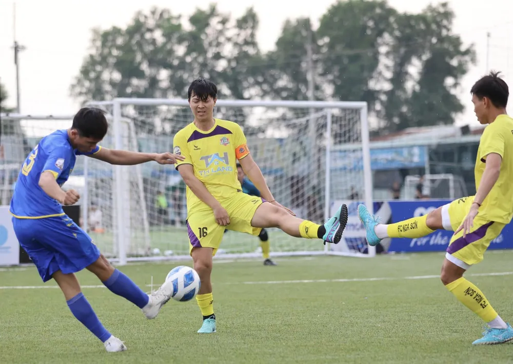Các trận đấu đều diễn ra trên sân H2 Tân Sơn (Tân Bình)