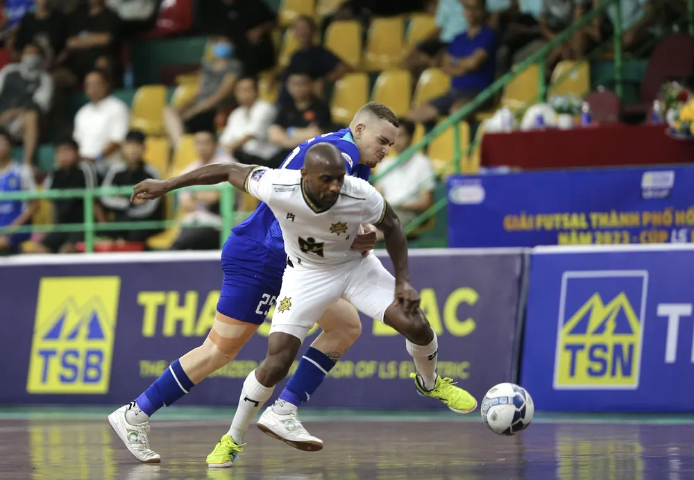 Thái Sơn Nam TPHCM và Blackpearl United chia điểm sau màn so tài đầy chất lượng về chuyên môn. Ảnh: DŨNG PHƯƠNG