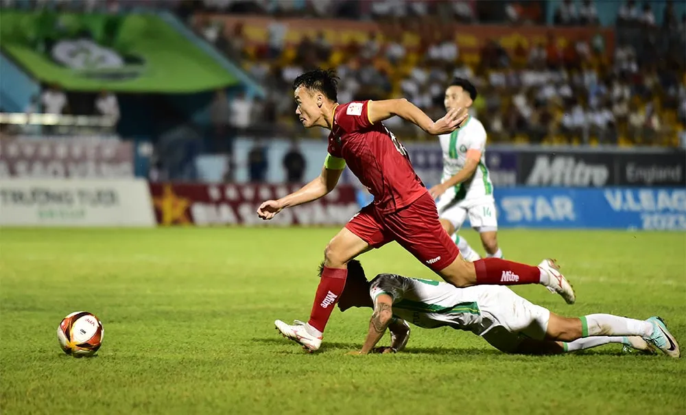 PVF và Bình Phước đang tranh đua vị trí Á quân giải hạng Nhất mùa này