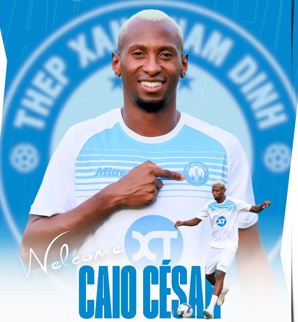 Tiền vệ Caio César