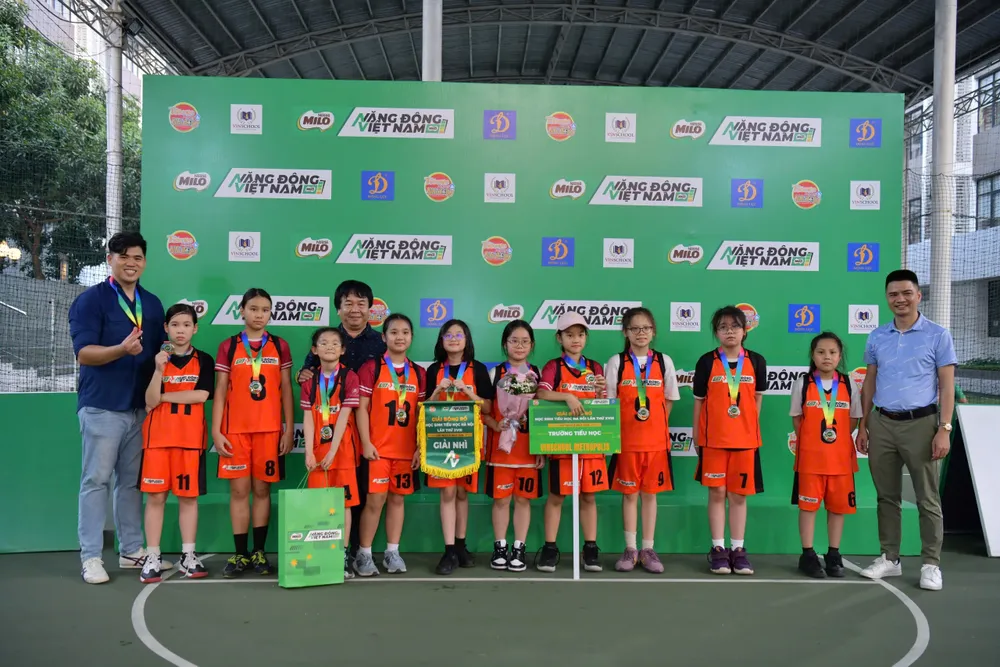 GIAI NHÌ - NỮ.jpg