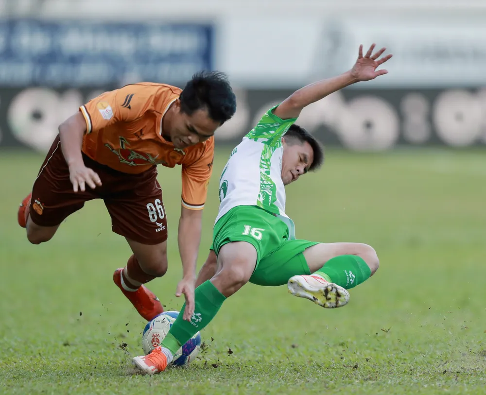 HA.GL và CLB TPHCM bất phân thắng bại trên sân Pleiku ở vòng 10 Ảnh: ANH TRẦN