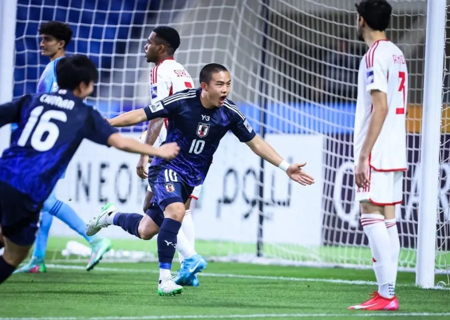 Minato Yoshida ghi 2 bàn vào lưới UAE