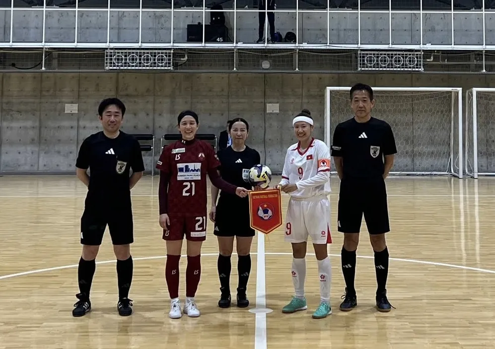 Đội tuyển futsal nữ Việt Nam có 2 trận giao hữu tại Nhật Bản trước khi di chuyển sang Trung Quốc tham dự VCK châu Á.